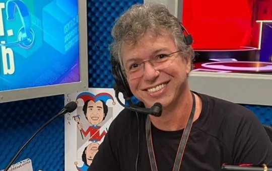 Boninho desembarca em Salvador para seletivas do 'BBB 25'