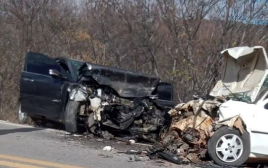 Tragédia na BR-030: acidente fatal deixa um morto e cinco feridos em Brumado