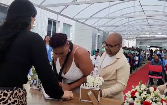 Noivo sofre infarto antes de se casar e cerimônia é realizada em Hospital