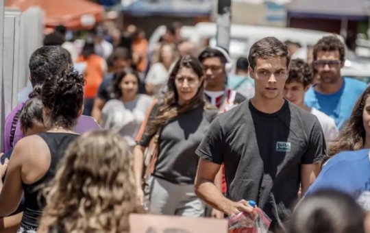 Estudantes terão transporte gratuito e outros auxílios no dia do ENEM