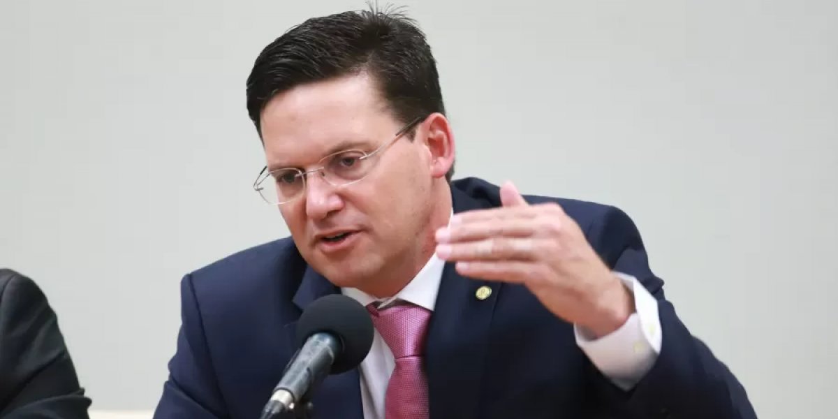 João Roma emite comunicado descartando possível aliança entre PT e PL