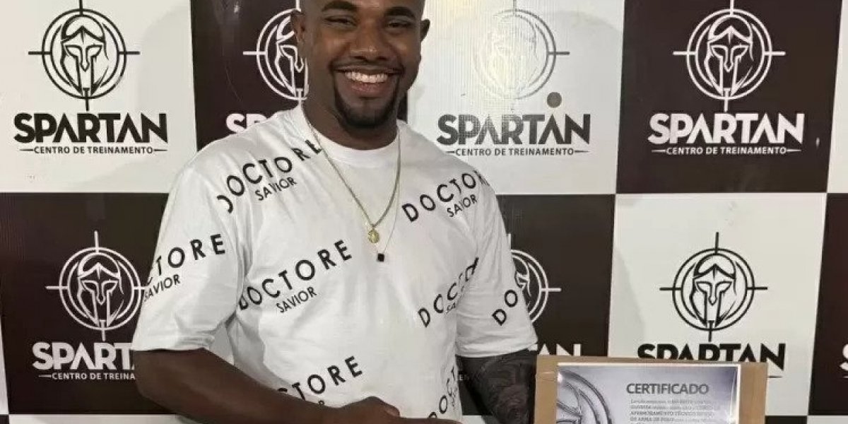 Davi Brito remove postagem sobre uso de arma de fogo