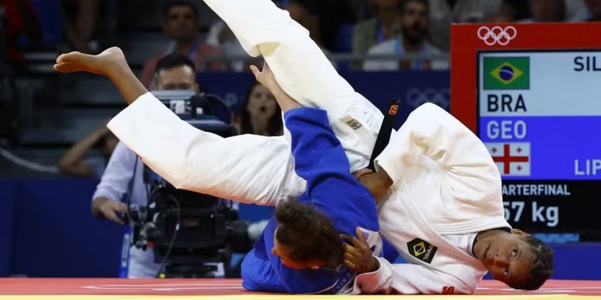 Rafaela Silva vence disputa e avança para semifinal do Judô