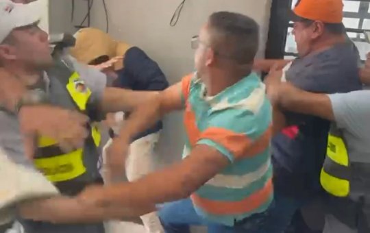 Pai de vítima de acidente com Porsche avança no motorista do veículo