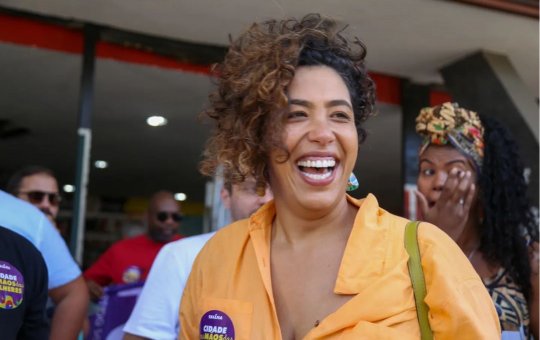 Deputada Talíria Petrone (PSOL-RJ) denuncia ameaça e insultos raciais à polícia