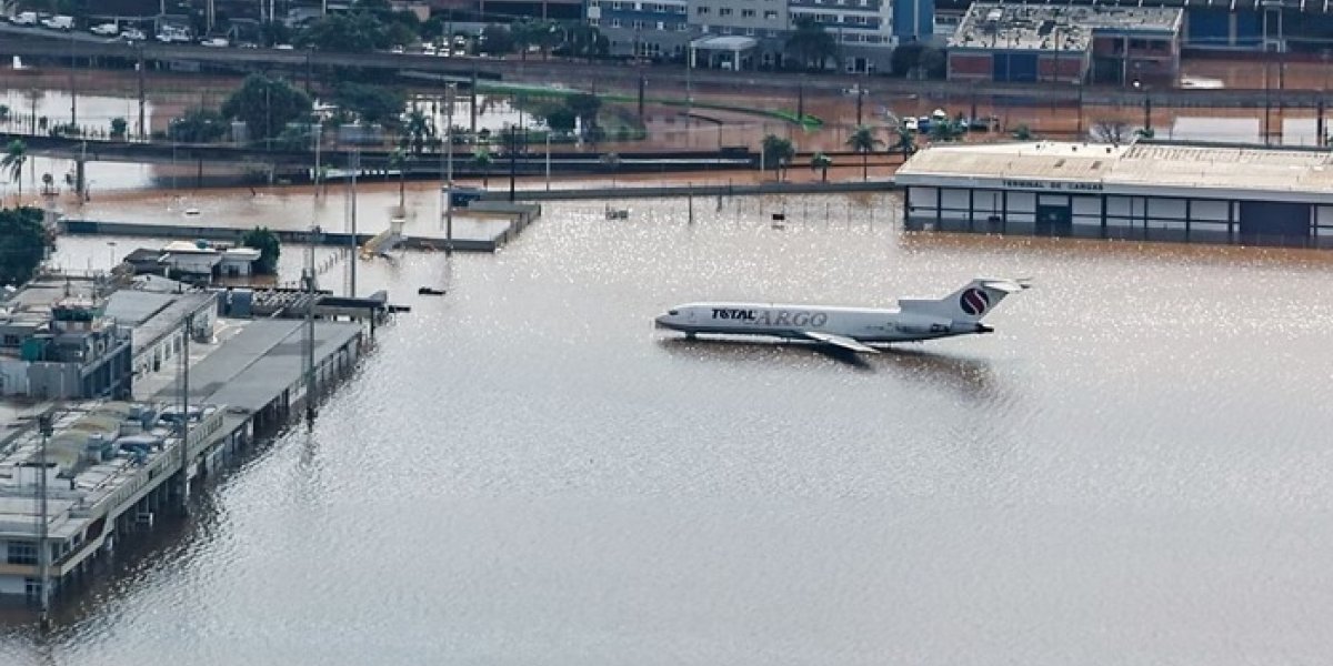 Aeroporto de Porto Alegre reabre parcialmente no dia 21 de outubro