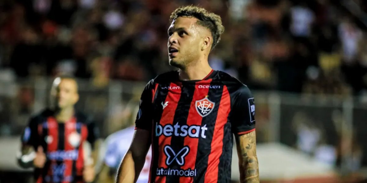 Daniel Júnior enfrenta incertezas no Vitória e pode ser emprestado