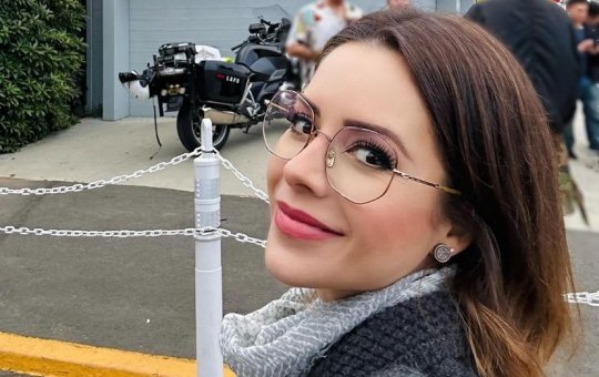 Romance: Sandy vive novo affair com médico, diz colunista