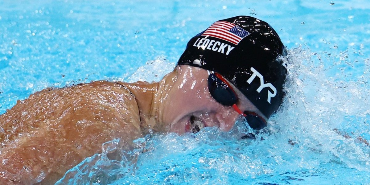 Katie Ledecky quebra recorde olímpico e conquista bicampeonato nos 1.500 m