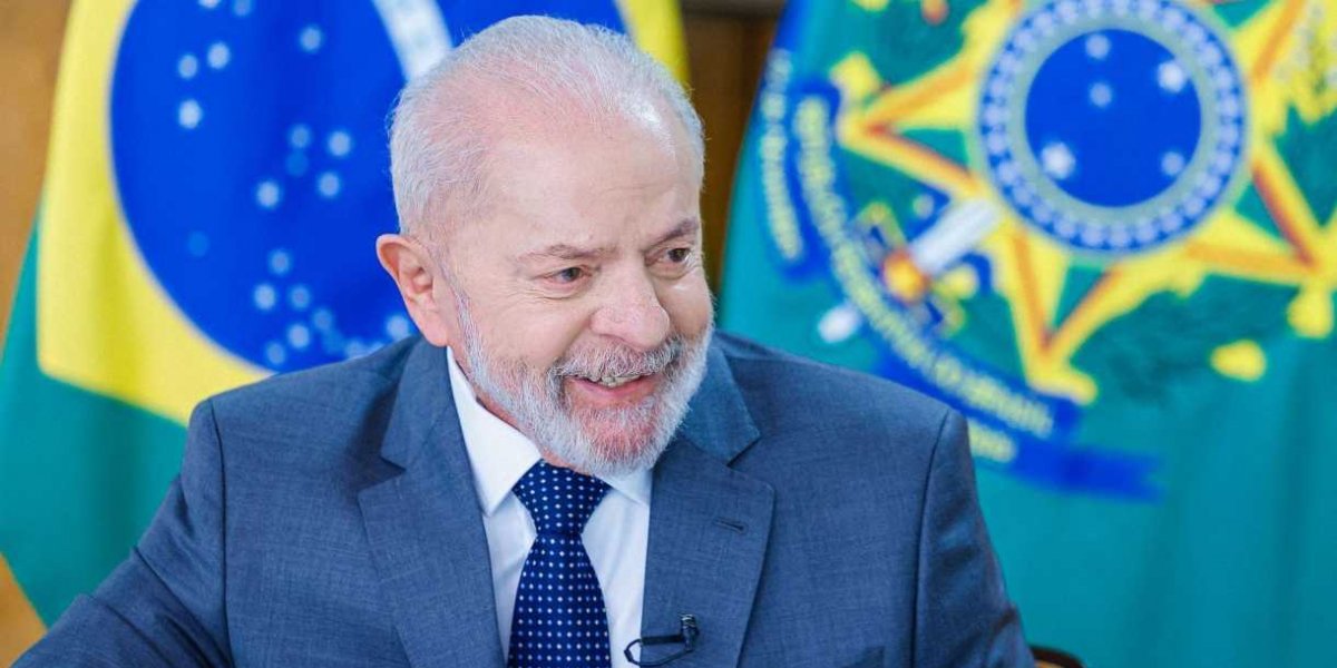 Lula sanciona novo ensino médio e veta mudanças no Enem