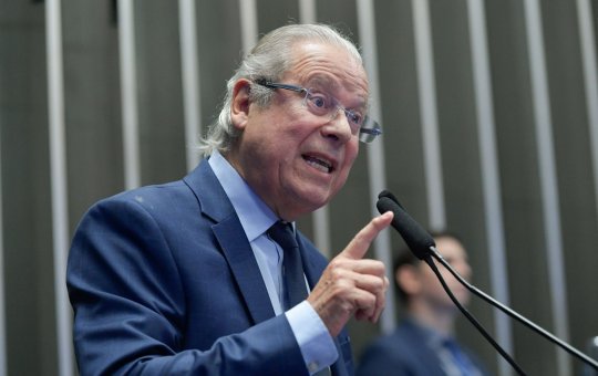 José Dirceu (PT) deve ter alta médica nesta sexta-feira (2)