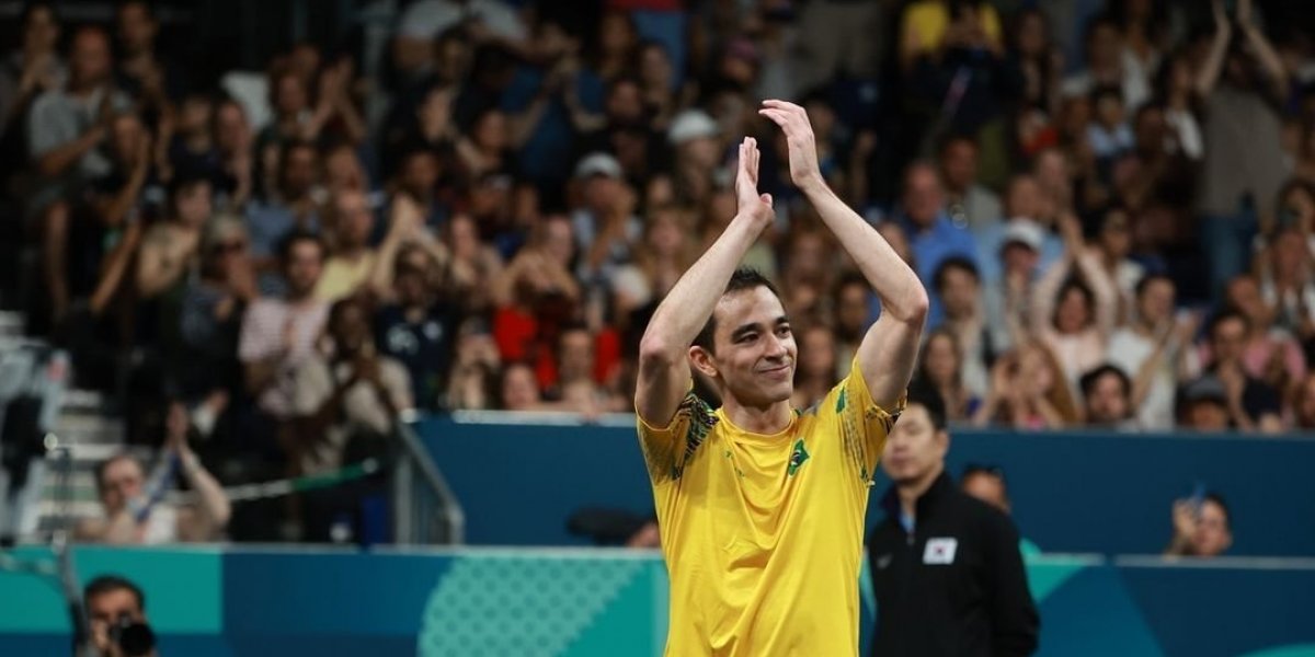 Hugo Calderano é derrotado por sueco e disputará o Bronze