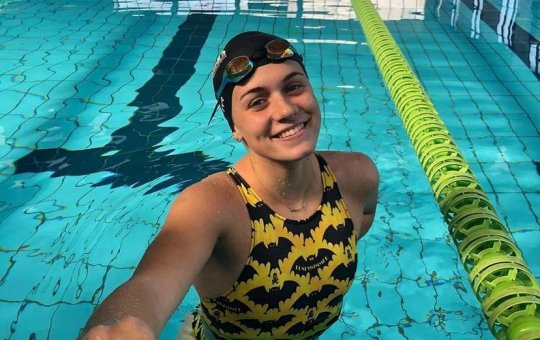 Nadadora desmaia após prova de natação nas Olimpíadas