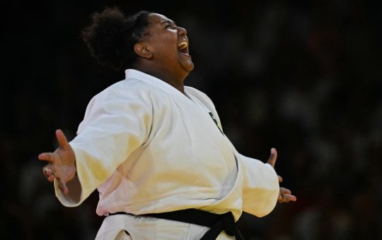 ORGULHO! Lula comemora a conquista do ouro de Bia Souza