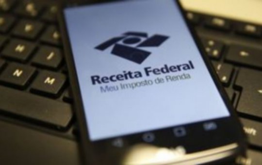 Receita Federal abre 'Fale Conosco' para dúvidas sobre compras internacionais