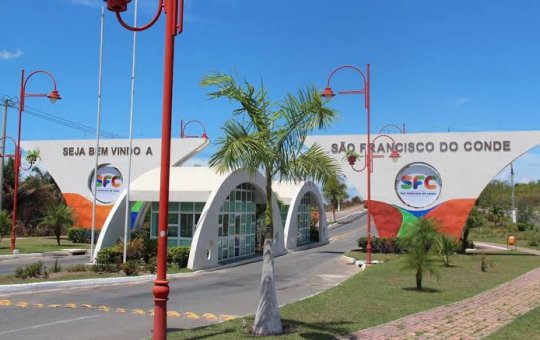 Mulher tem rosto cortado com 'facão' por ex-companheiro na Bahia