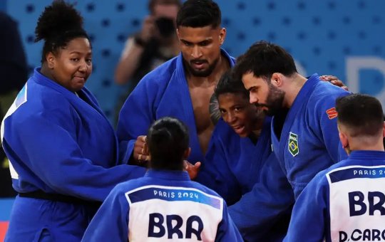 Brasil vence Itália e conquista medalha de bronze no judô por equipes