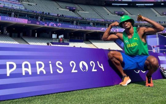 Decatlo: Balotelli lidera tabela após grande desempenho no lançamento de dardo