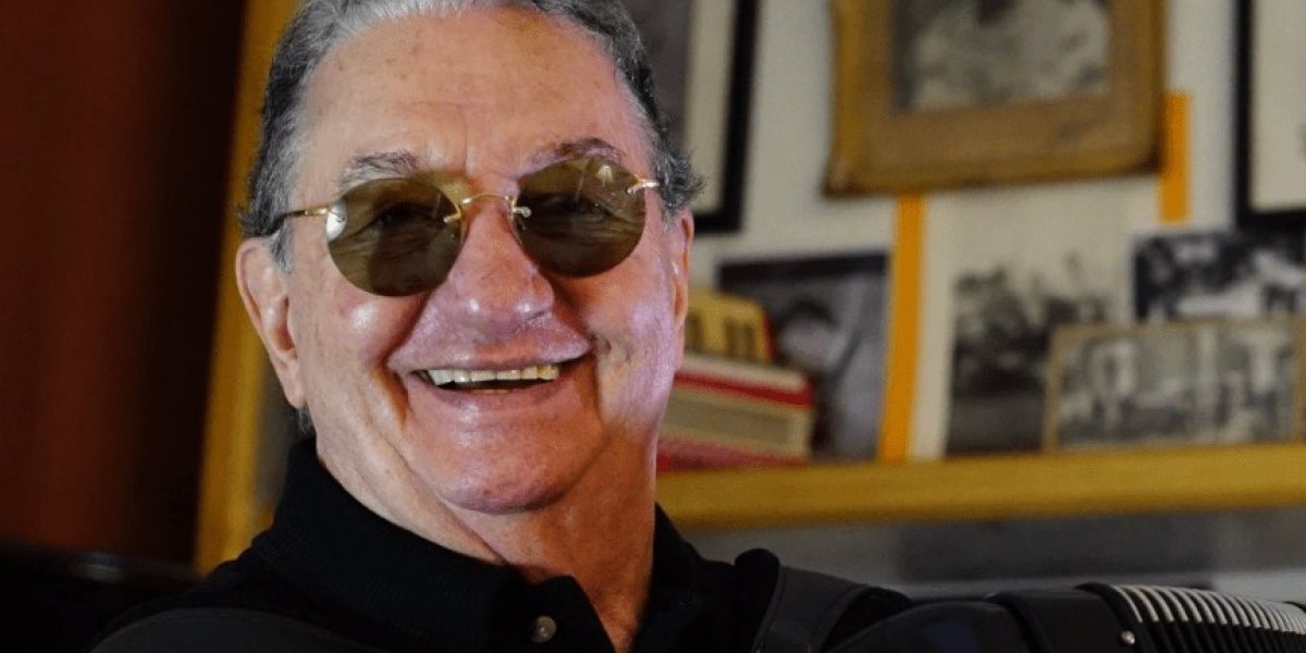 Morre Caçulinha aos 86 anos