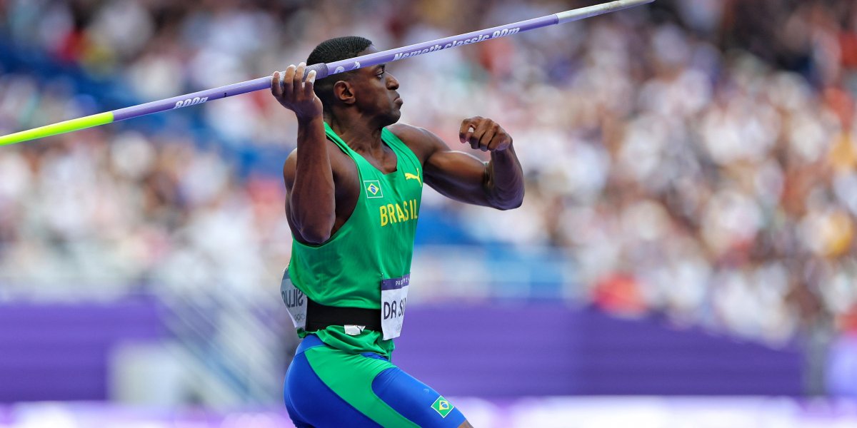 Luiz Maurício quebra recorde e avança para a final do lançamento de dardo