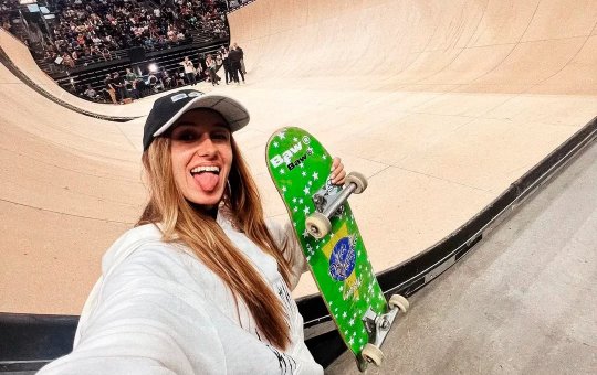 Dora Varella se classifica para final do skate park feminino