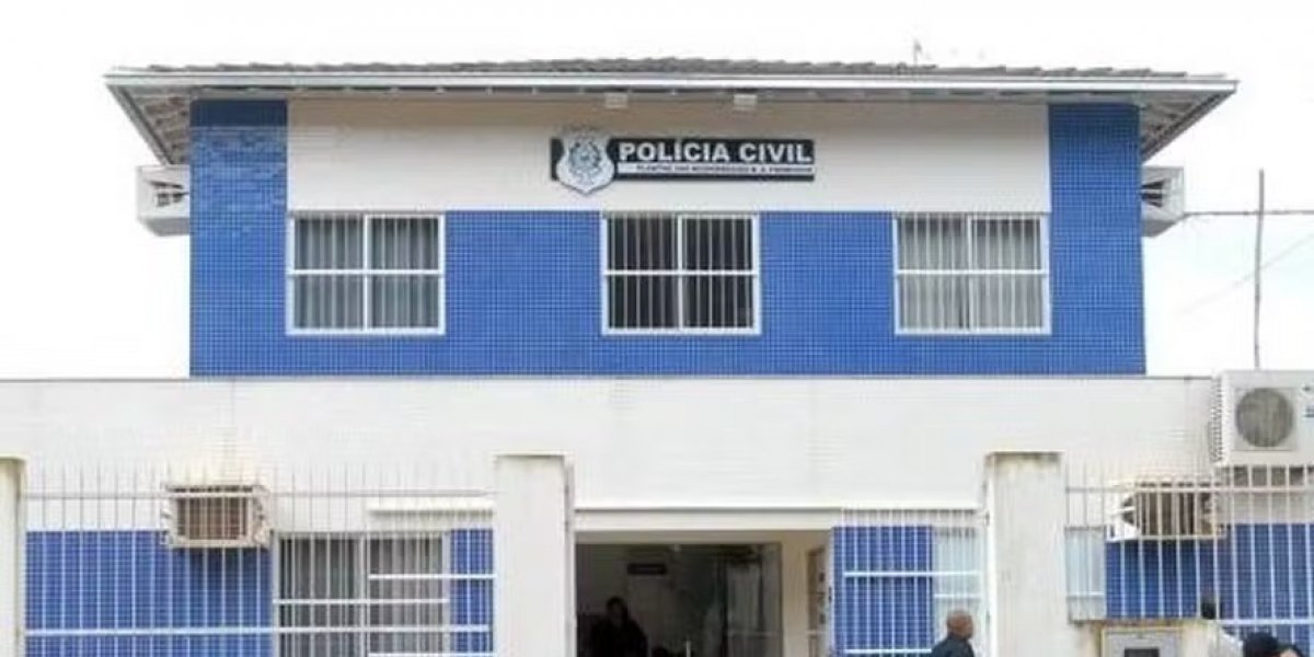 Bebê de 3 meses foi asfixiado pelos pais até a morte para 'oferenda'