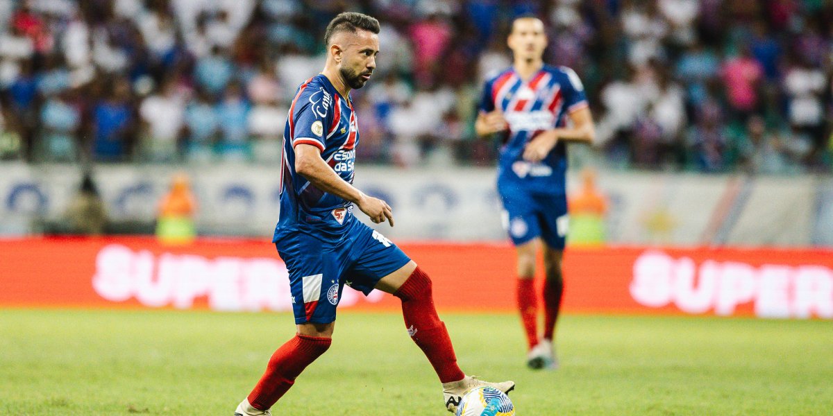 Everton Ribeiro acredita em triunfo contra Botafogo para espantar má fase