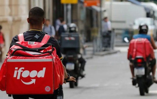 STF reconhece vínculo entre empresa e entregador de aplicativo; saiba mais