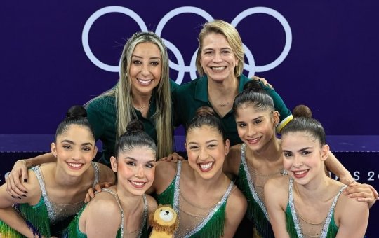 Victória Borges se machuca e Brasil fica fora da final na ginástica rítmica