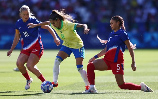 Brasil fica com a prata na final olímpica de futebol feminino contra os EUA