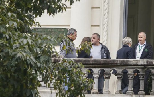 Acidente em Vinhedo: corpos são retirados da aeronave