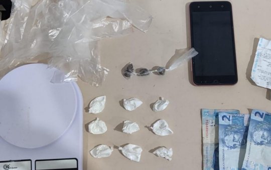 Polícia Militar prende suspeito de tráfico de drogas município de Encruzilhada