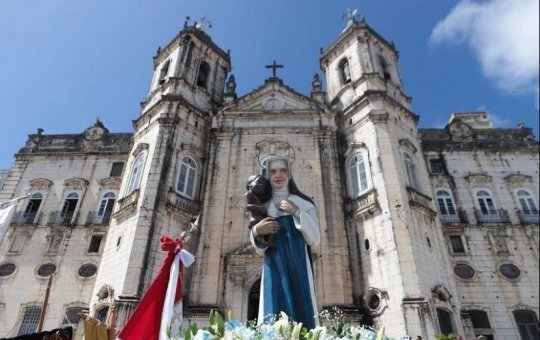  Santa Dulce dos Pobres, o Anjo Bom da Bahia