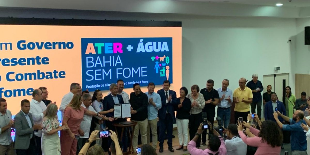 Governador Jerônimo assina contratos do edital "Ater Bahia Sem Fome"