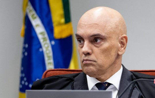 Alexandre de Moraes autoriza prisão de blogueiros bolsonaristas