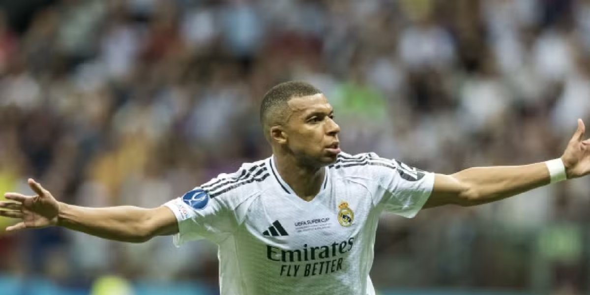 Kylian Mbappé faz estreia brilhante pelo Real Madrid com gol na Supercopa