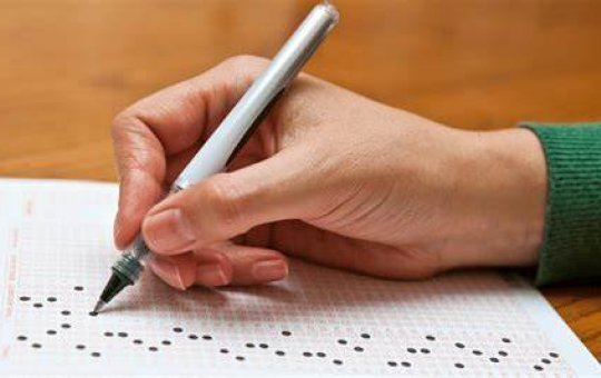 Concurso em município da Bahia abre vagas com salários de até R$ 14 mil