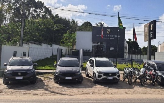 Polícia Civil recupera oito veículos roubados na Bahia