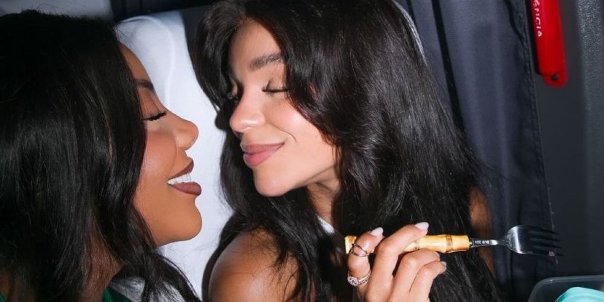 Brunna Gonçalves e Ludmilla curtem dia no Pelourinho