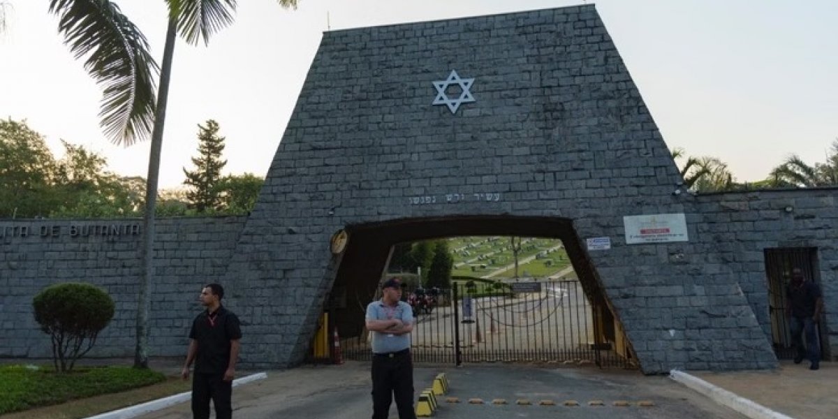 Silvio Santos é sepultado em Cemitério Israelita em São Paulo