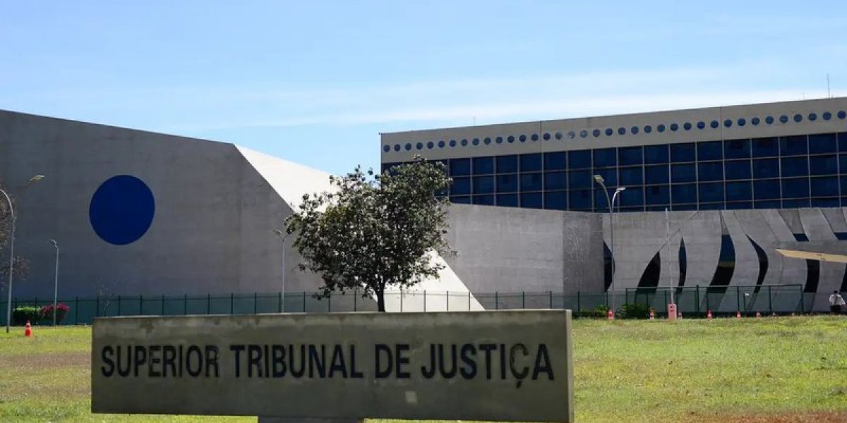STJ anuncia concurso para Analista Judiciário com salário de R$12 mil