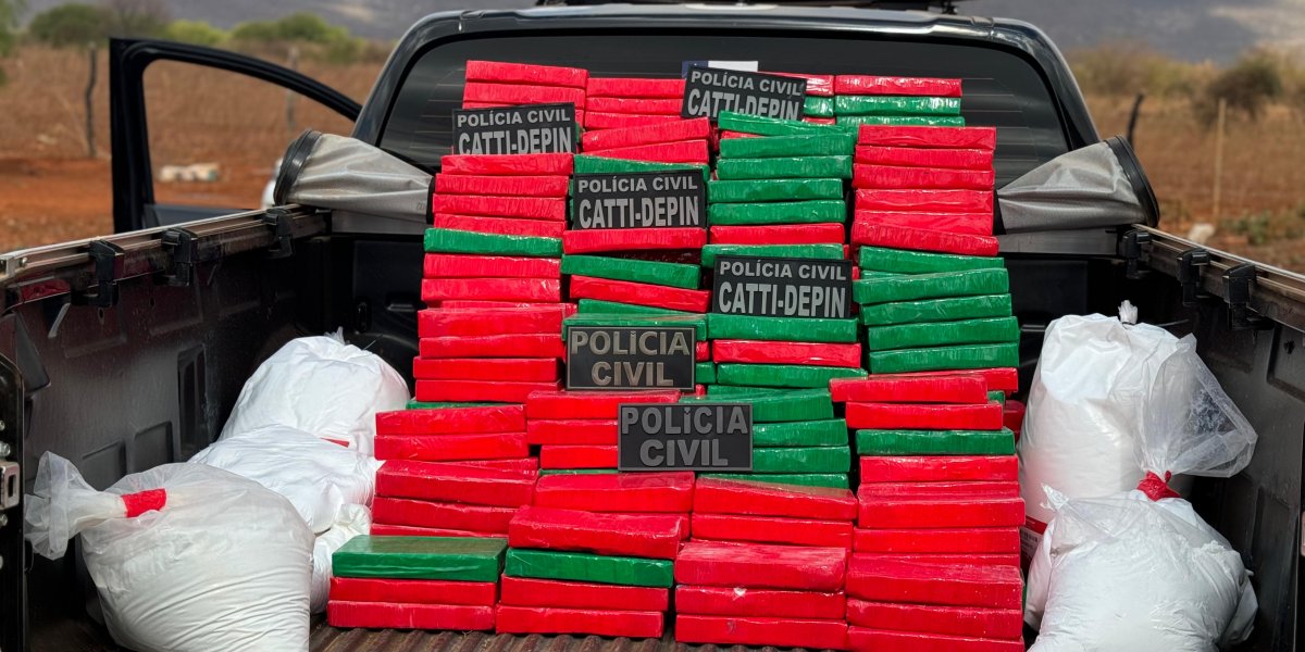 Policia Civil apreende laboratório de droga no interior da Bahia