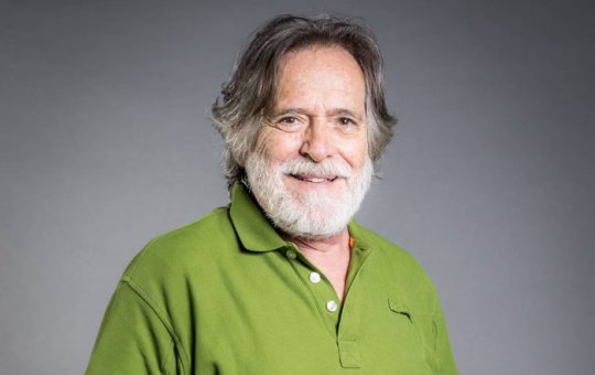 José de Abreu rebate comentários de Maria Zilda Bethlem sobre Mau hálito