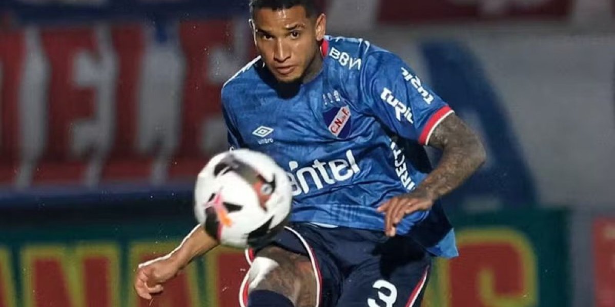 Jogador uruguaio internado após passar mal em campo tem piora no quadro clínico