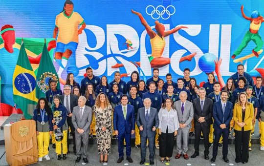 Lula recebe atletas olímpicos no Palácio do Planalto