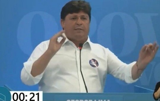 Candidatos se desentendem em debate eleitoral; veja vídeo