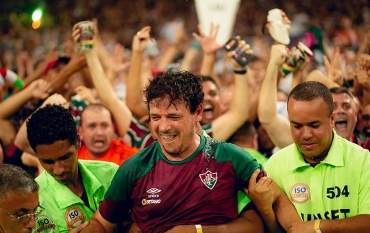 Fernando Diniz treina time universitário em pausa da carreira