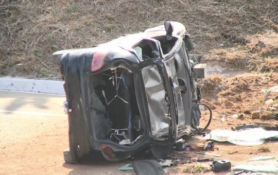 Homem perde controle de veículo a caminho da prova do Detran