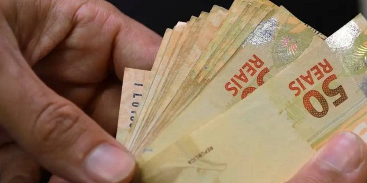 IR: Receita Federal paga nesta sexta-feira (30) o penúltimo lote de restituição