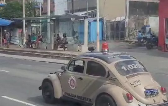 'Fusquinha' da PM é vista circulando nas ruas de Salvador